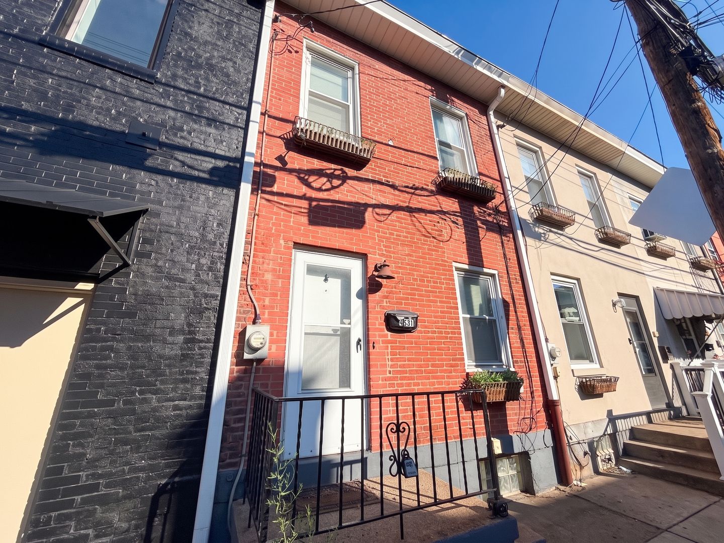 Pittsburgh House: 4403 Davison Street