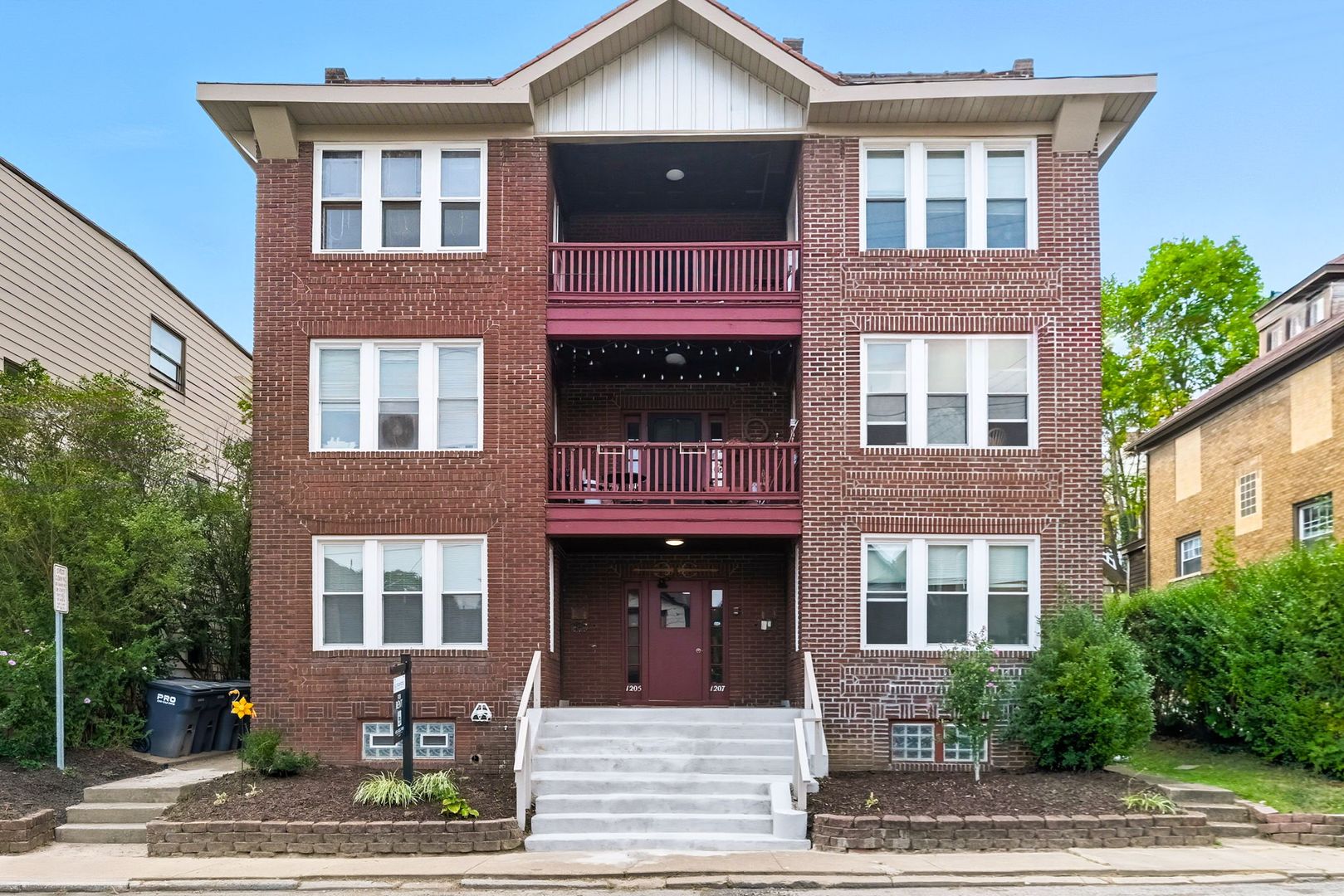 Pittsburgh Apartment: 1205-1207 Illinois Avenue