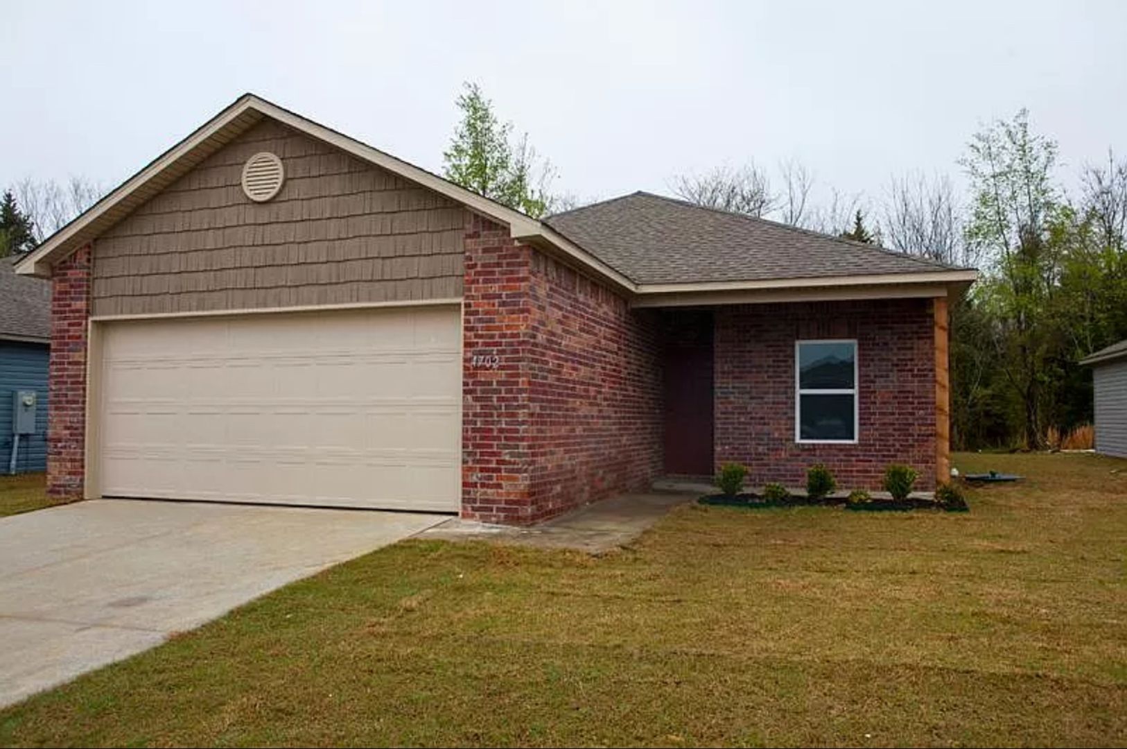 Fayetteville House: 4702 W Hoover Lp