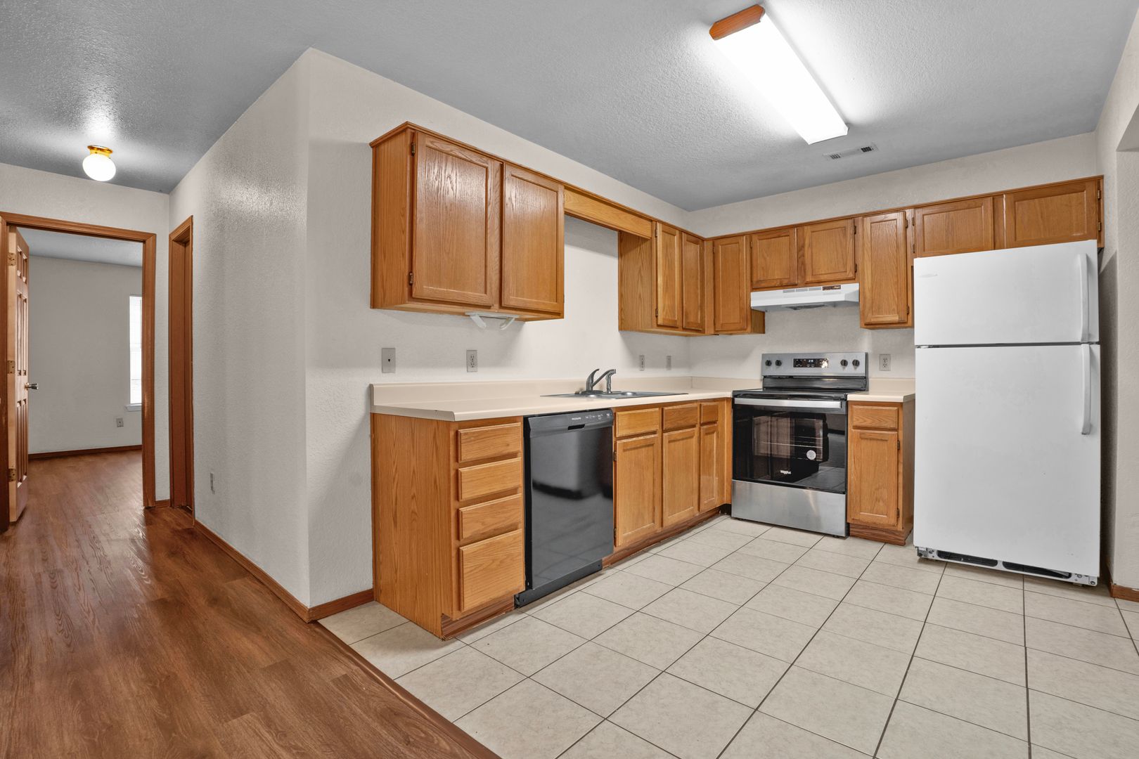 Fayetteville Apartment: 1460 - 1462 N. Dawn Dr.