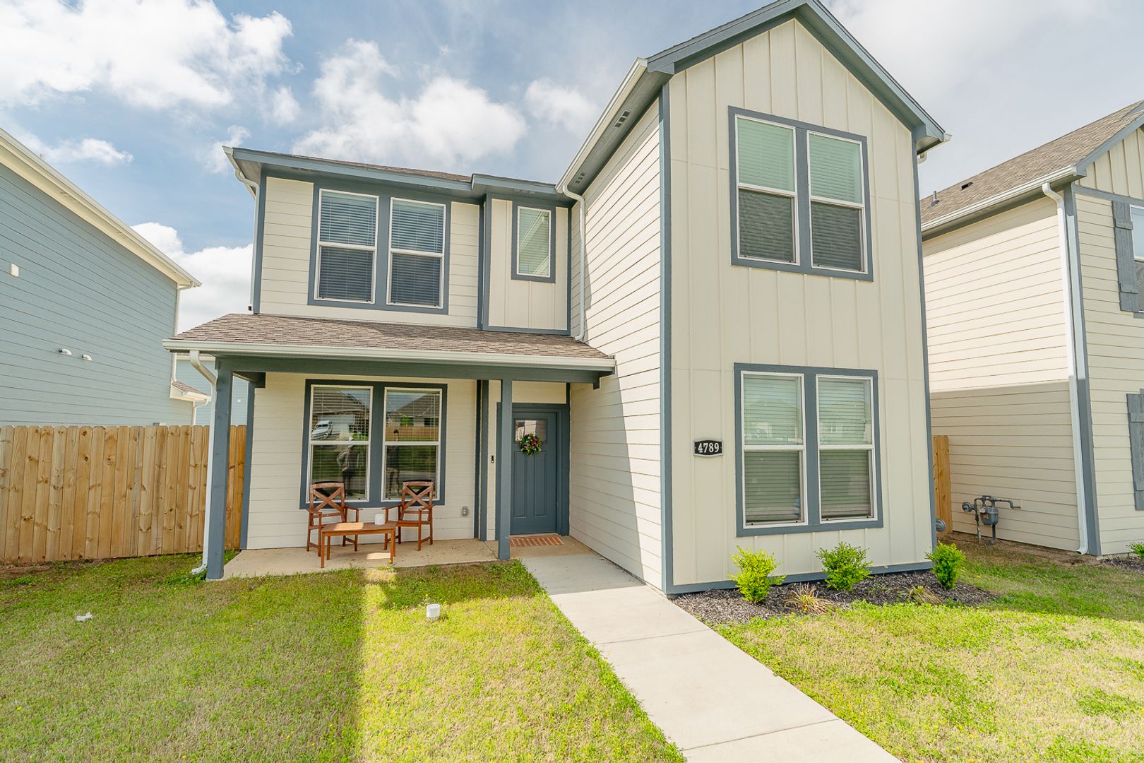 Fayetteville House: 4789 W Triangle Street