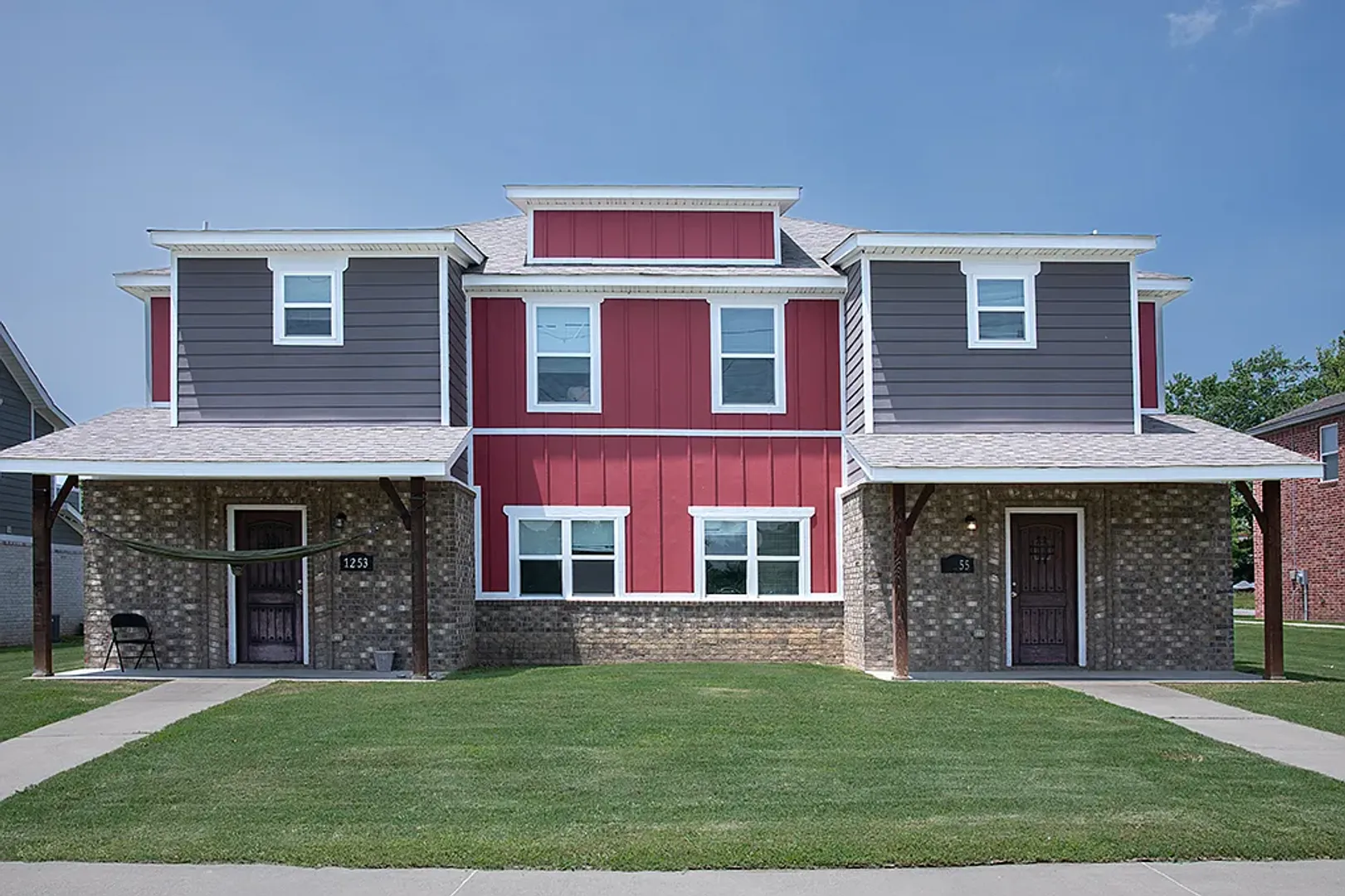 Fayetteville House: 1255 N Rupple Road