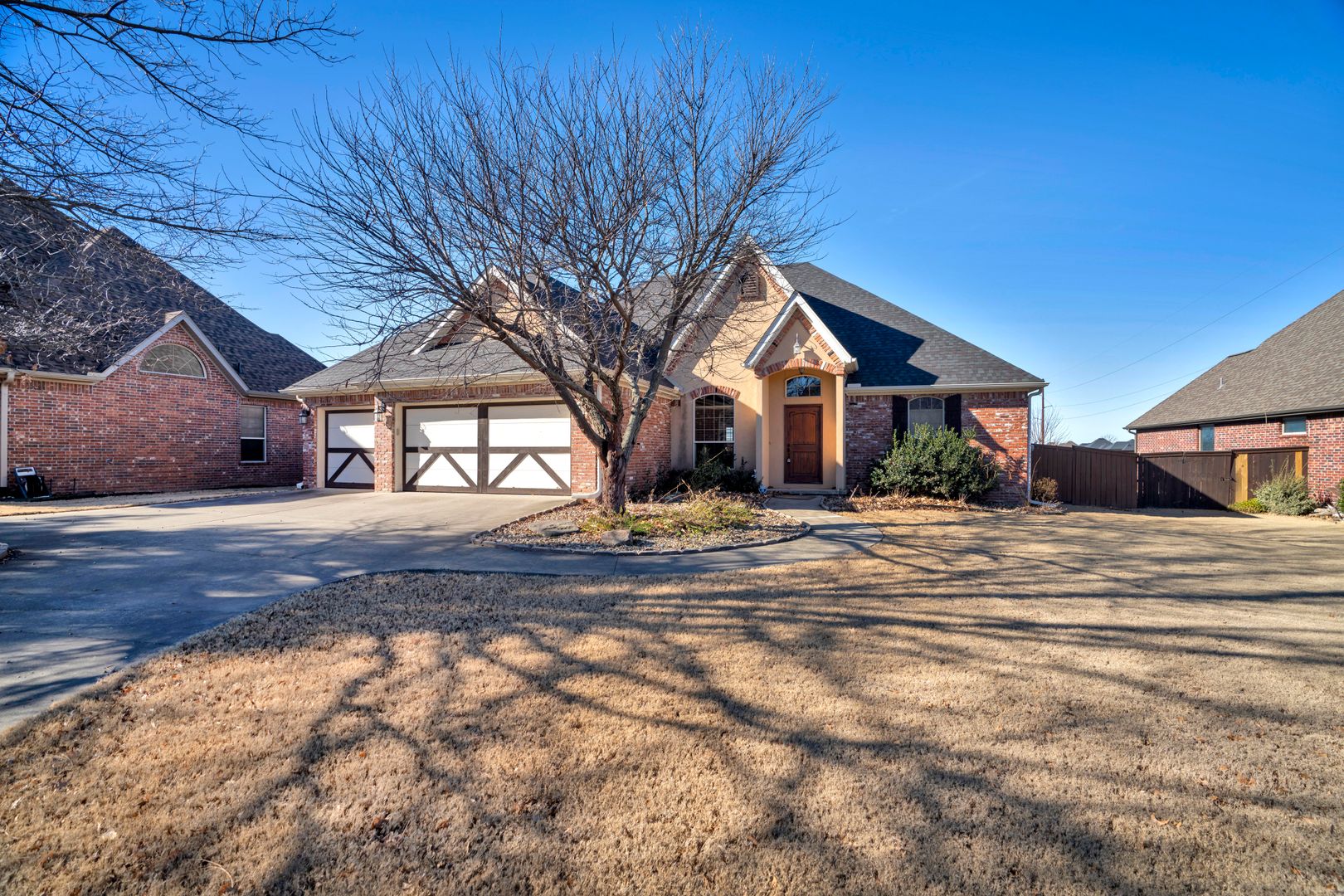 Bentonville House: 4802 SW Newcastle Rd.