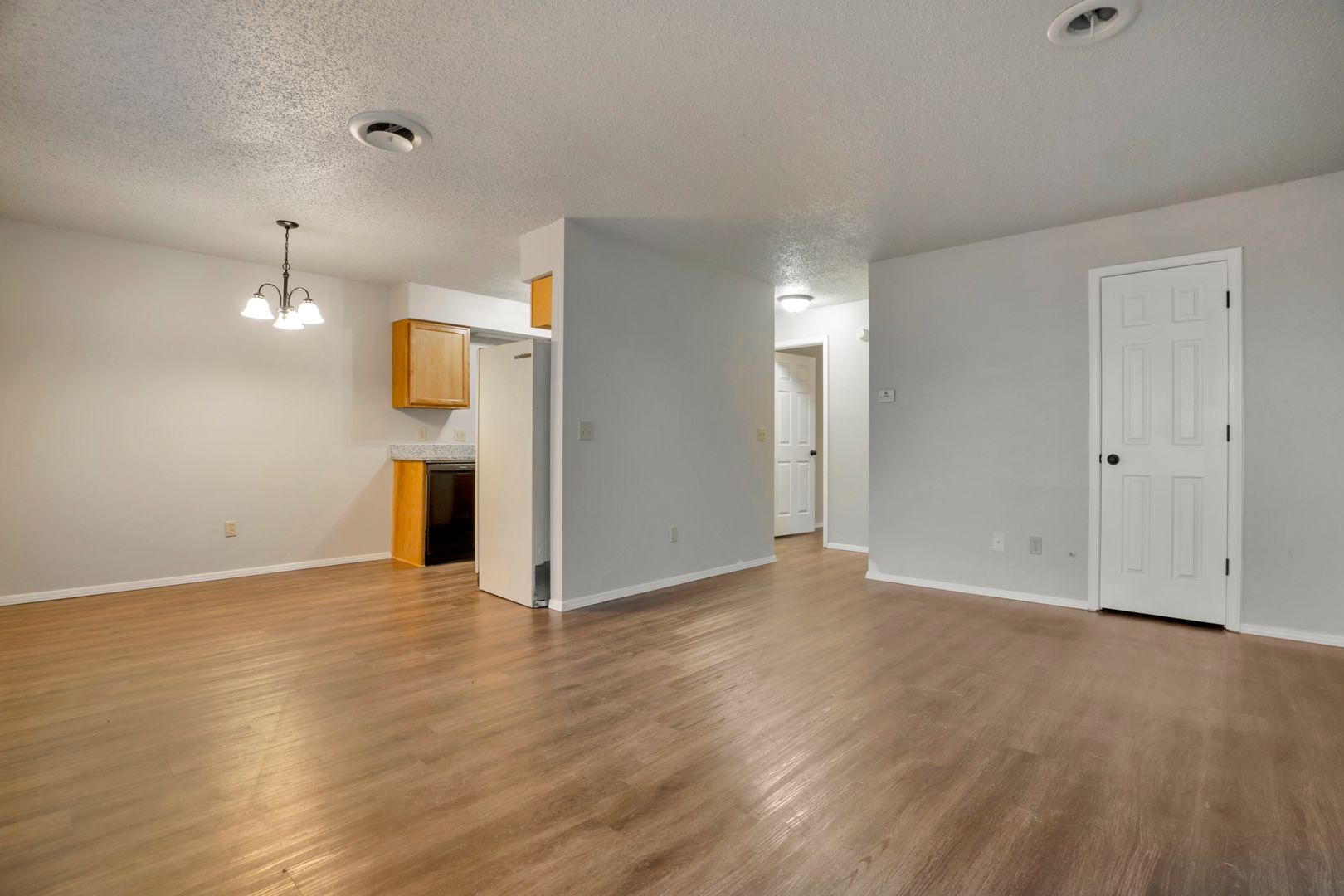 Rogers Apartment: 1205-1215 N 12th Street