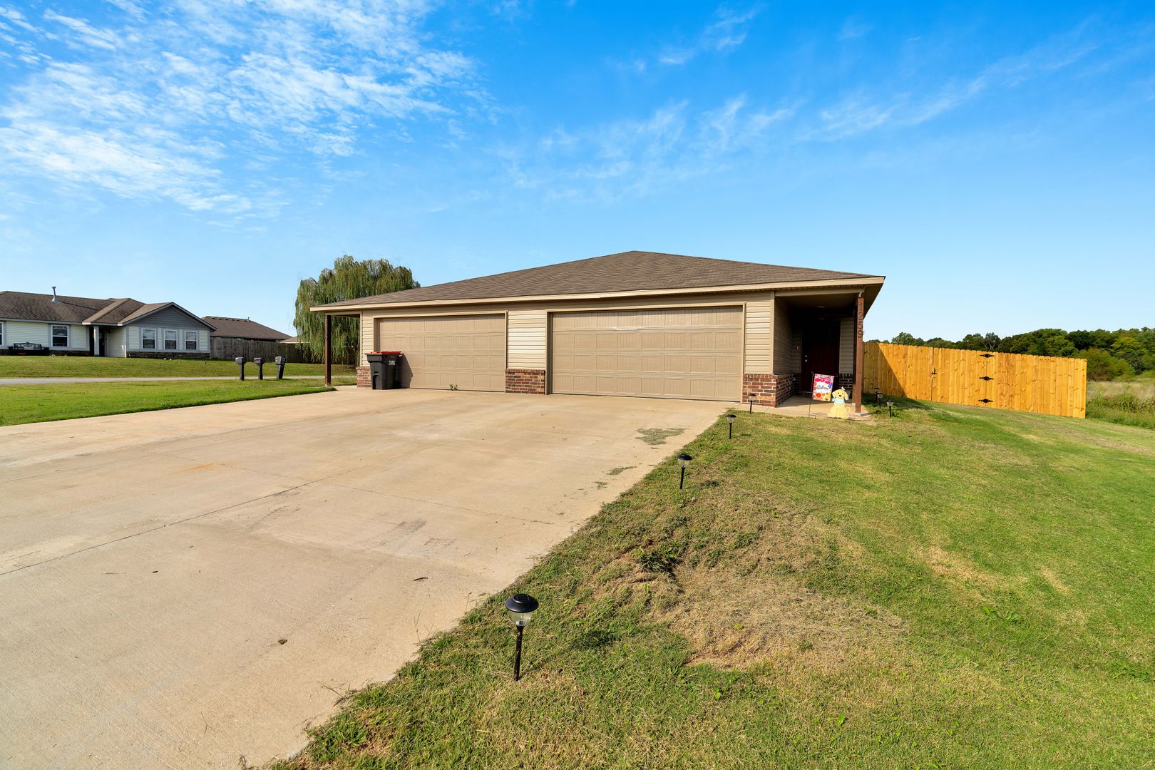 Lincoln House: 1259B Oak St