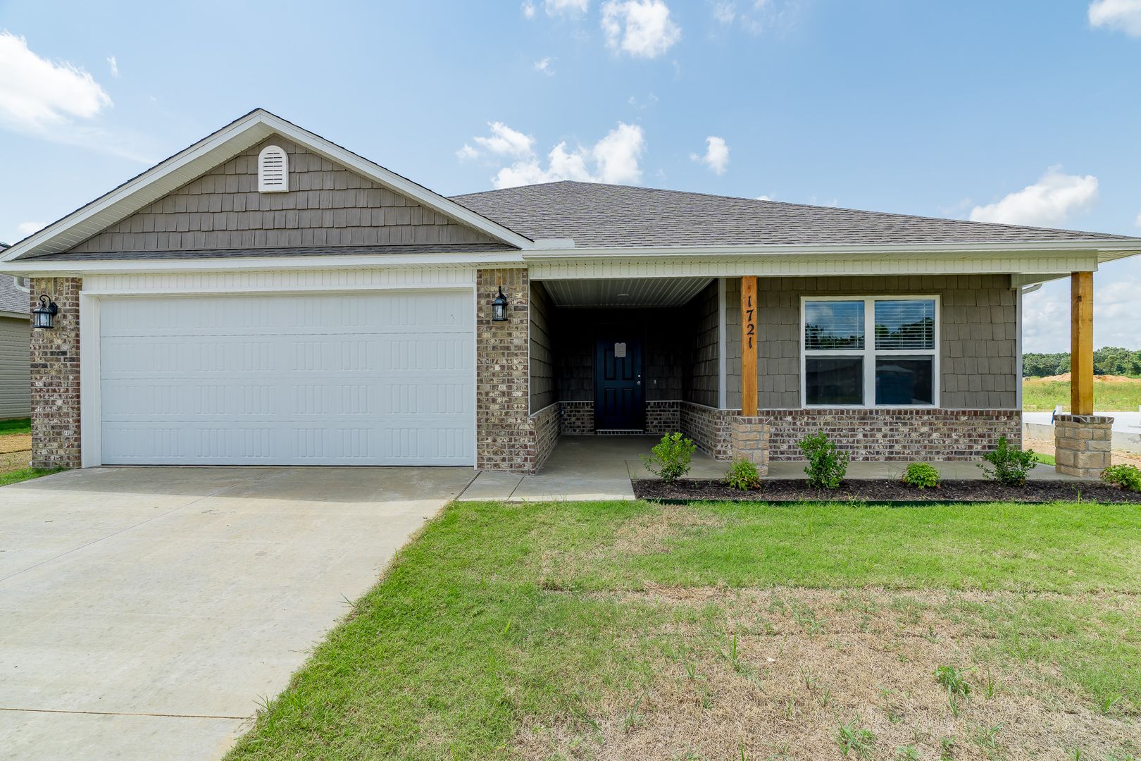 Centerton House: 1721 Forest Drive