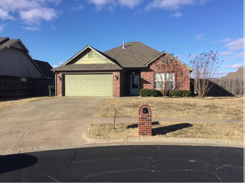 Owasso House: 9805 E 108th Ct N