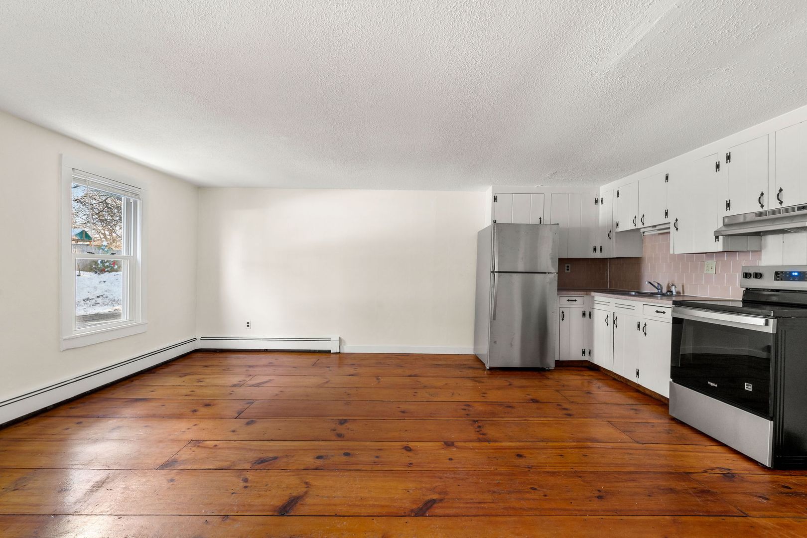 Pepperell Apartment: 97 Groton St - Unit 7