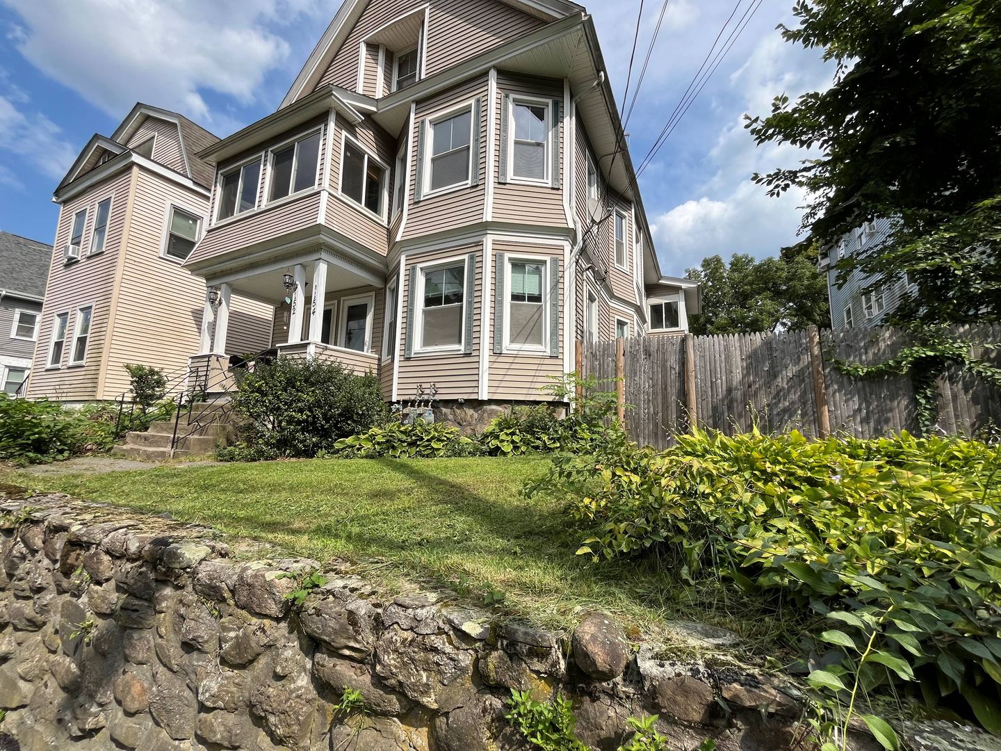 North Andover Apartment: 152-154 Waverly Rd