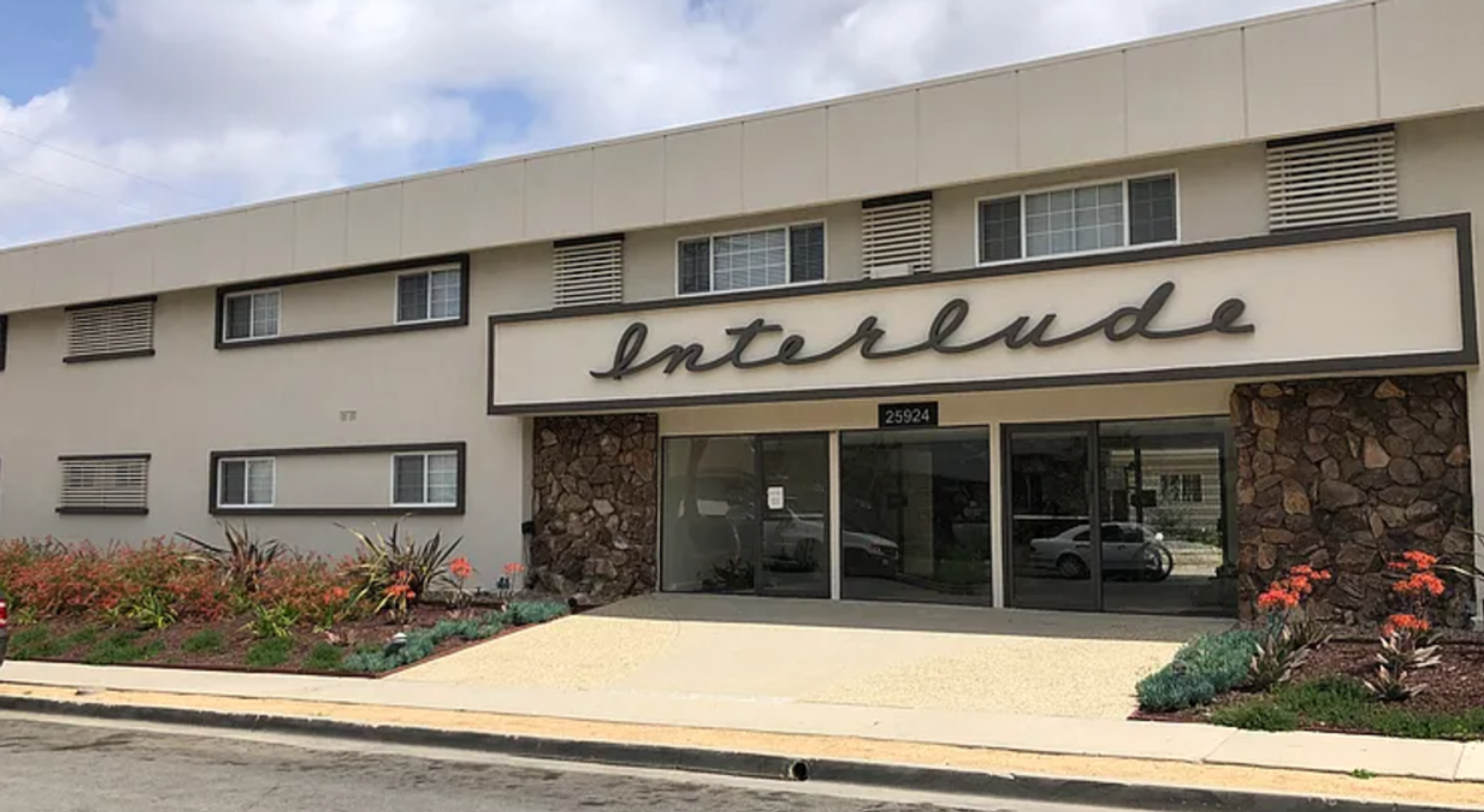 Lomita Apartment: 25924 Viana Avenue