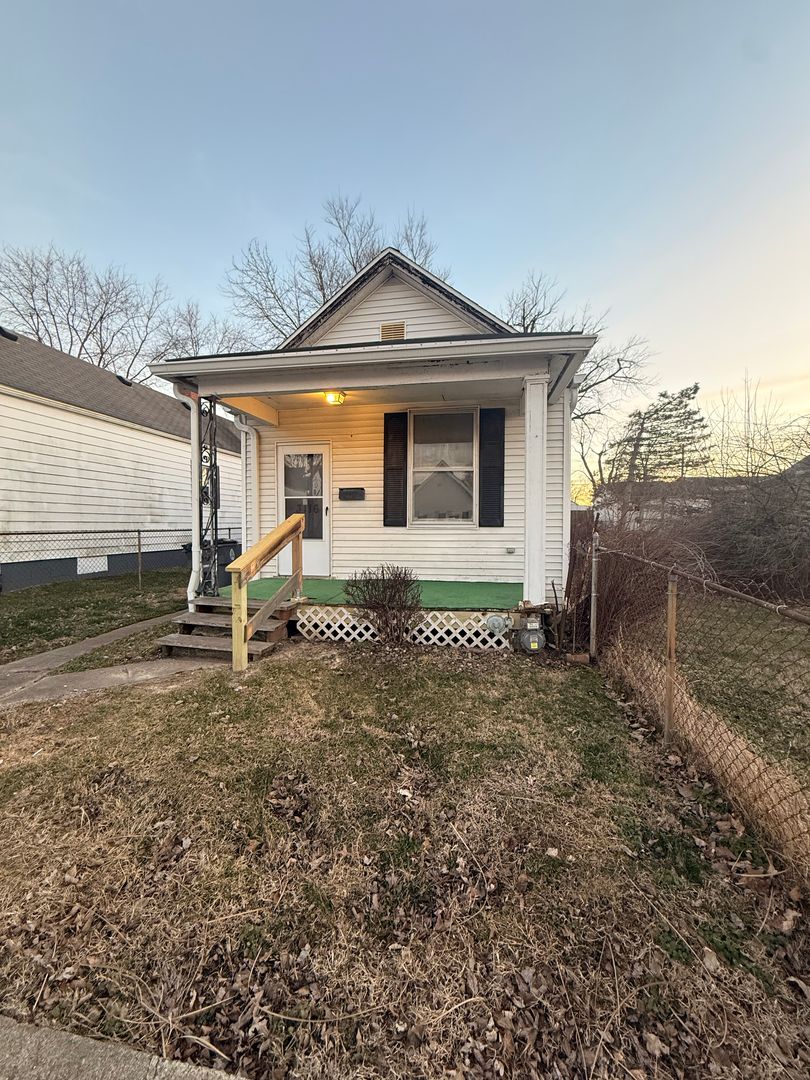 Evansville House: 3116 Marion Avenue