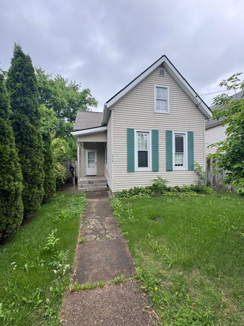 Evansville House: 658 East Franklin Street