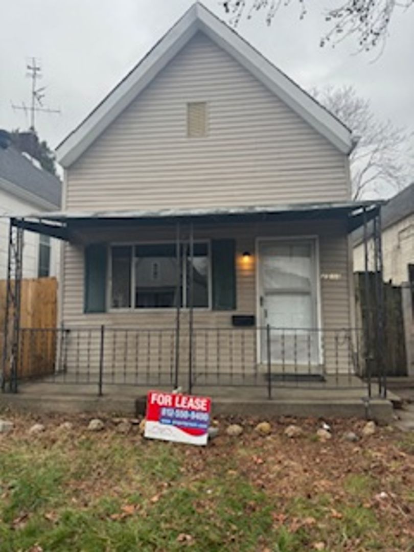 Evansville House: 2513 West Illinois Street