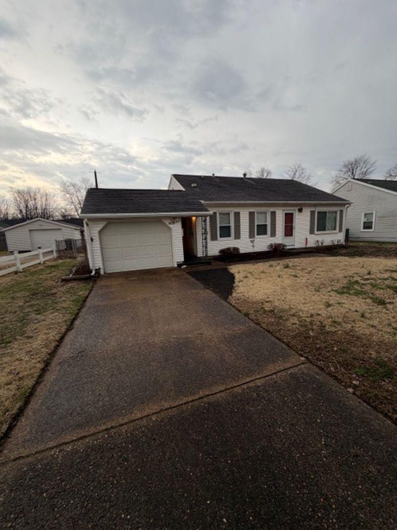 Evansville House: 4219 Longfield Drive