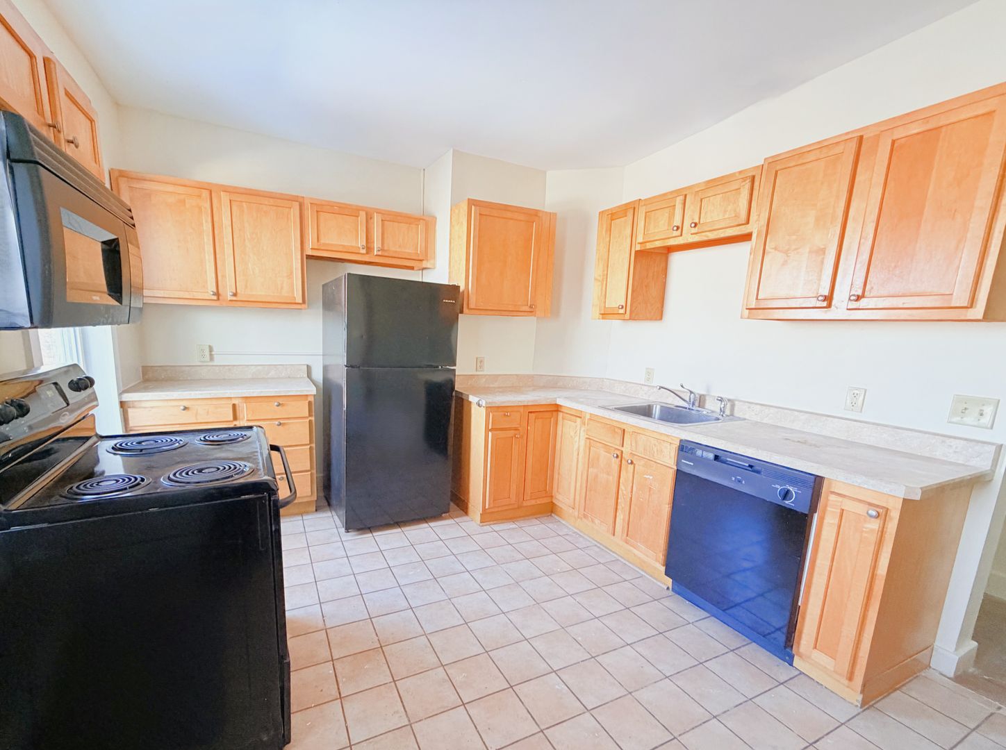 Pittsfield Apartment: 52/54 Bartlett Avenue