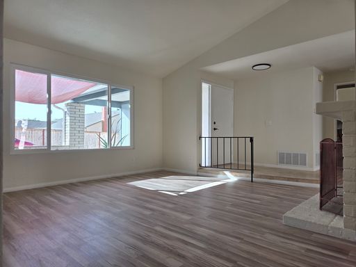 Listing photo thumbnail