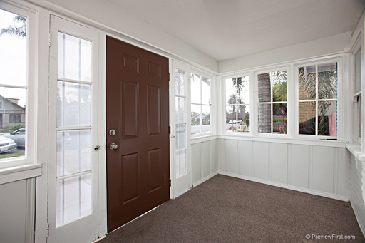 Listing photo thumbnail