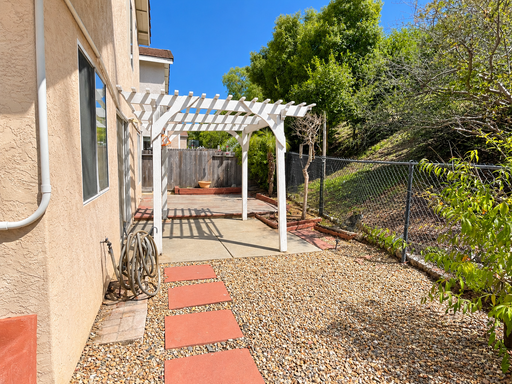 Listing photo thumbnail