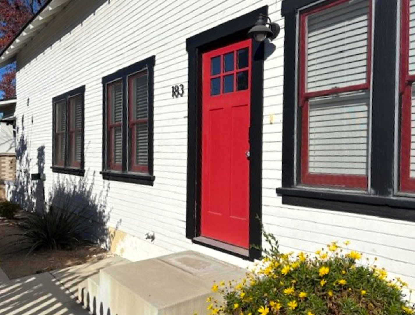 Orange Apartment: 183 N. Waverly Street