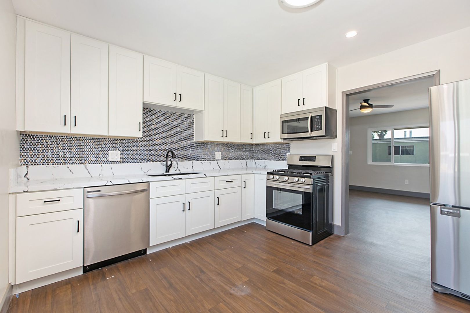 Chula Vista Apartment: 228 H Street #O