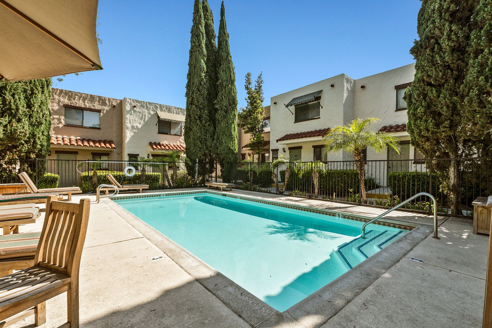 Lemon Grove Apartment: 7014 Casa Lane #27
