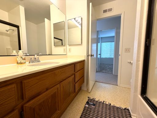 Listing photo thumbnail