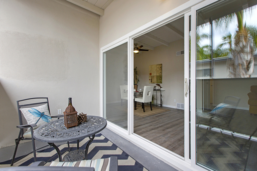 Listing photo thumbnail