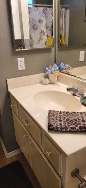 Listing photo thumbnail