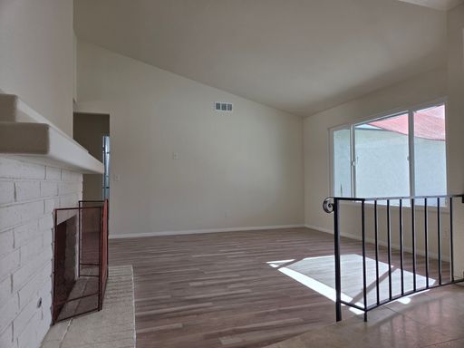 Listing photo thumbnail