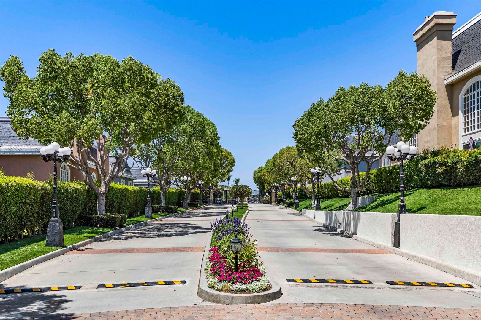 Carlsbad House: 7490 Via De Fotuna