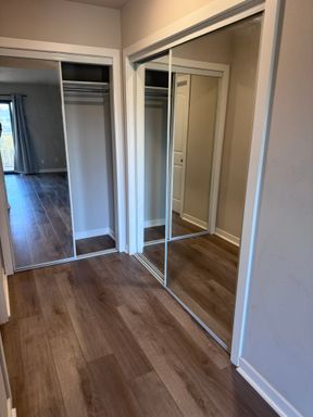 Listing photo thumbnail