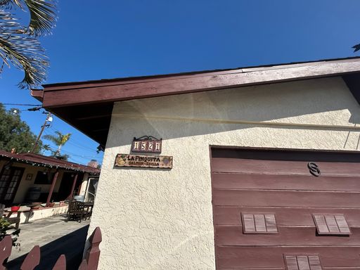 Listing photo thumbnail