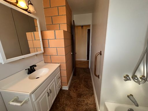 Listing photo thumbnail