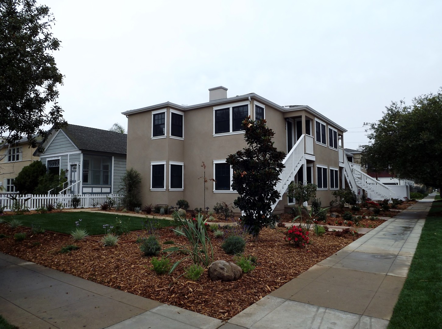 Coronado Apartment: 722 7th Street