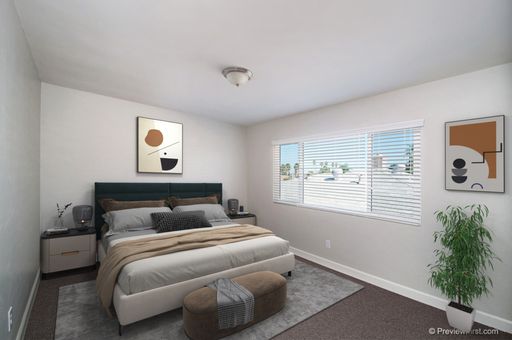 Listing photo thumbnail