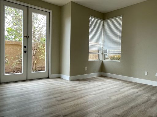 Listing photo thumbnail