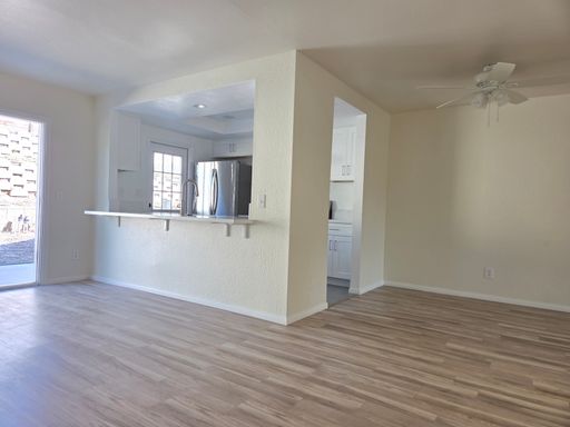 Listing photo thumbnail