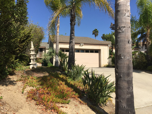 Listing photo thumbnail
