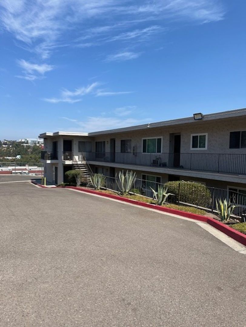 La Mesa Condo: 8220 Vincetta Drive #49