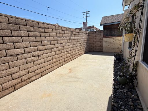 Listing photo thumbnail