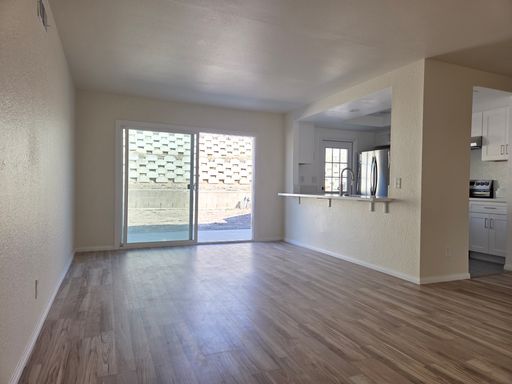 Listing photo thumbnail