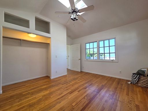 Listing photo thumbnail
