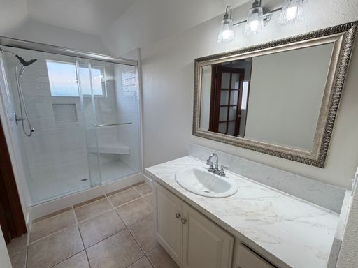 Listing photo thumbnail