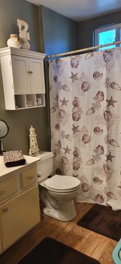 Listing photo thumbnail