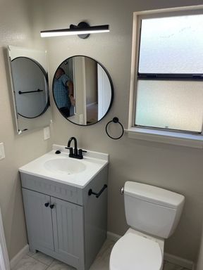 Listing photo thumbnail