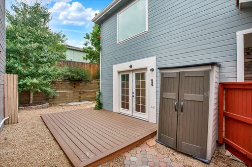 Listing photo thumbnail