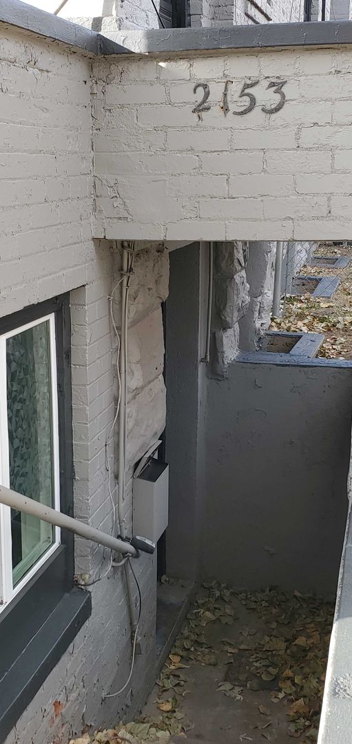 Nicely Renovated Cozy 1 bed, 1 bath units for rent. 6 of 10
