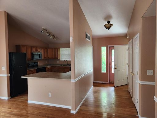 Listing photo thumbnail