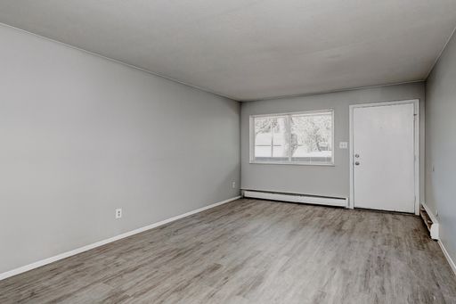 Listing photo thumbnail