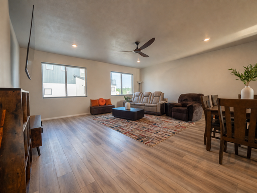 Listing photo thumbnail